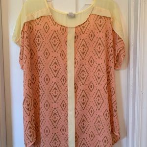 Women’s boutique top